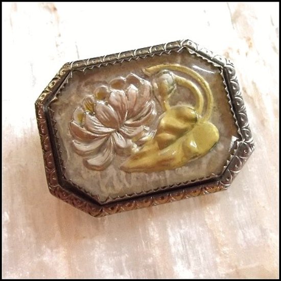 1940s Bavarian Intaglio Glass Vintage Flower Pin