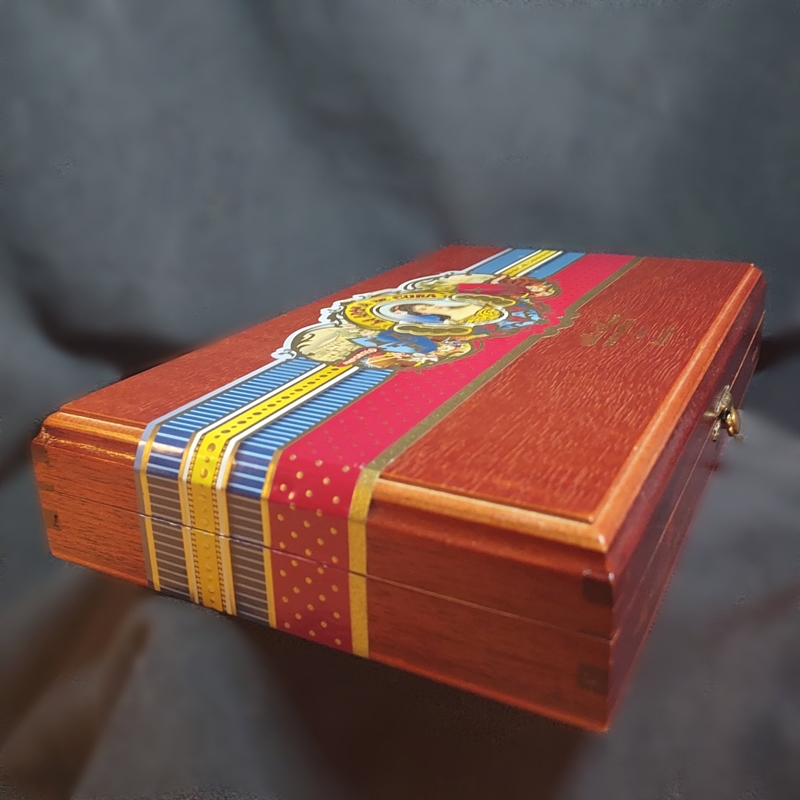 Cigar Box Humidor Ashton Nicaragua Cuban Reserve Maximo