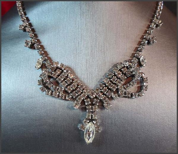 1950s Art Deco Necklace Princess Cut Clear Rhinestone Lavaliere 