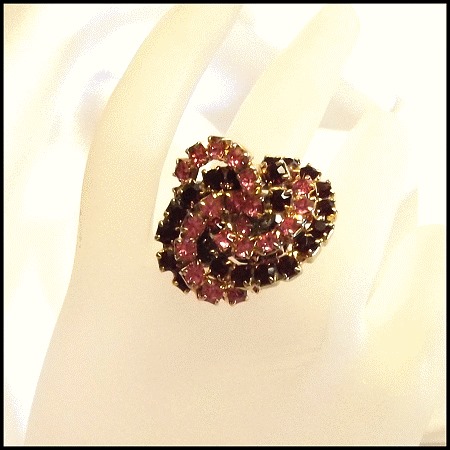 Cocktail Ring Pink n Red Rhinestones 1960s Vintage Jewelry SZ 6-8