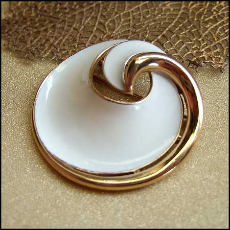 1970s Signed Trifari Gold White Modern Swirl Brooch