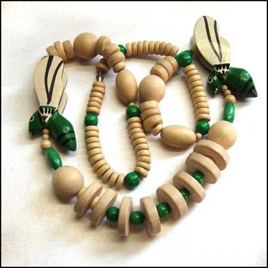 1970s Vintage Wood Bead Necklace Unique Carved Bumblebees