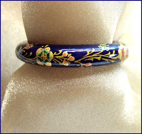 1980s India Hand Painted Wood Vintage Bangle Bracelet