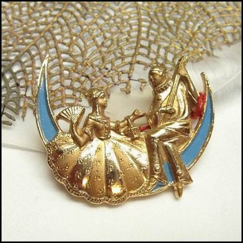 1940s Italian 24kt GP Gold Vintage Brooch World on the Moon Serenade 