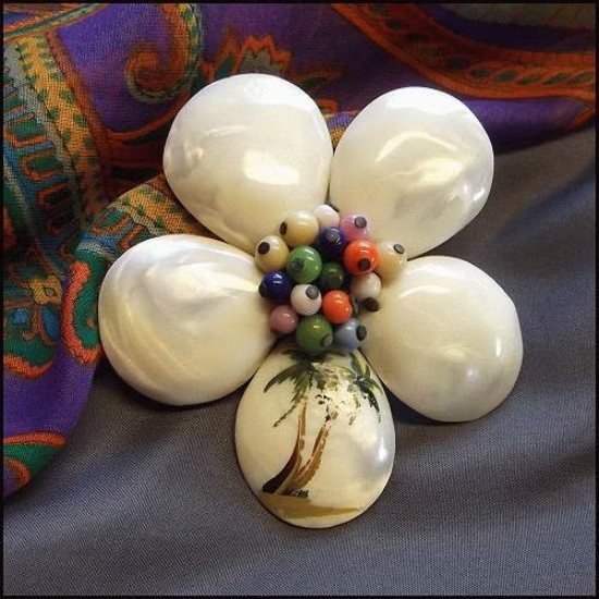 1940s Miriam Haskell Mother of Pearl Shell Large Vintage Brooch