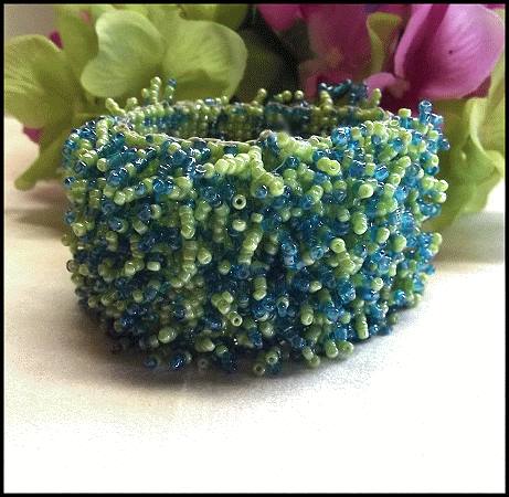 1980s Tropical Blue n Green Seed Bead Vintage Cuff Bracelet