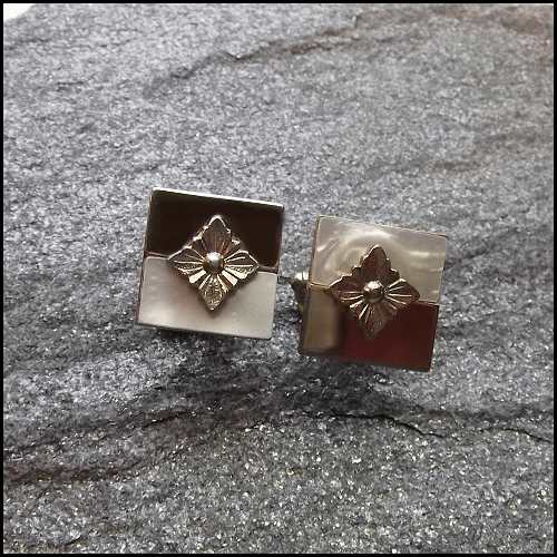 1950s Mother of Pearl Vintage Cufflinks