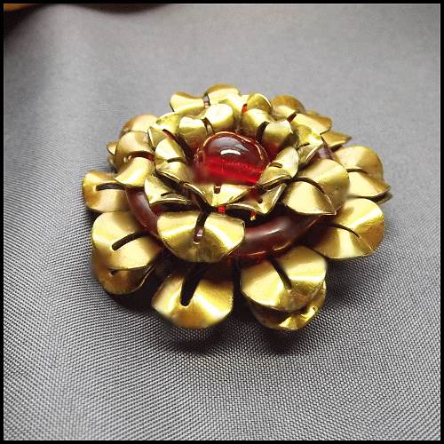 1940s Vintage Dress Clip Gold Flower w Red Glass