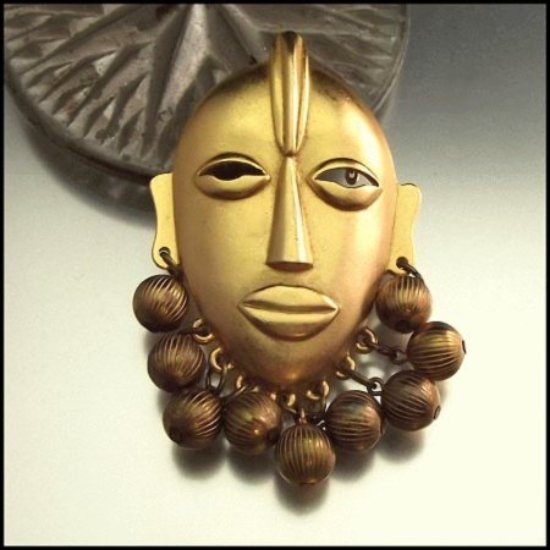 1950s Vintage Art Deco Brooch Gold Ubangi Face Mask