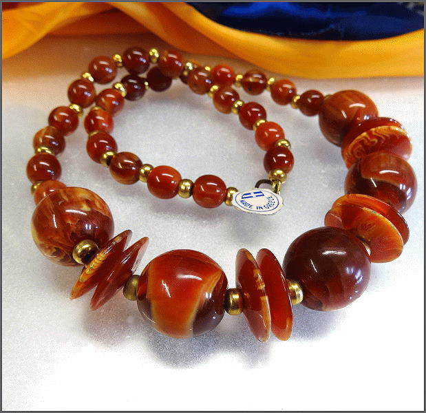 1970s Signed Greece Paprika Lucite Vintage Neckace