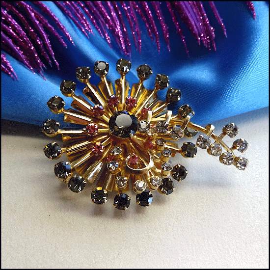 1950s Art Deco Brooch Paris Fan Fare Austrian Blue Rhinestones