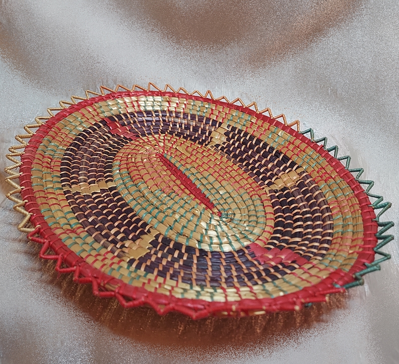 Rare 1970s Turtle Vintage Basket Long Pine Needle w Rainbow Straw Raffia