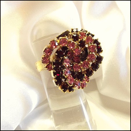 Cocktail Ring Pink n Red Rhinestones 1960s Vintage Jewelry SZ 6-8