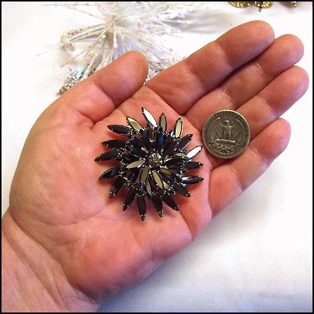 1950s Delizza Elster Juliana Spiral Hematite Vintage Brooch