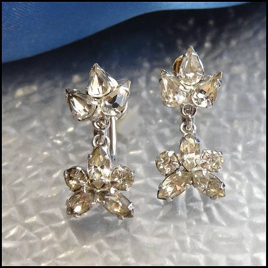 1950s Crystal Sterling Silver Petite Flower Dangle Vintage Earrings