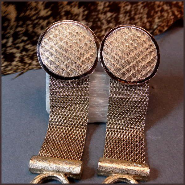 1970s Dante Signed Etched Gold Formal Vintage Cufflinks