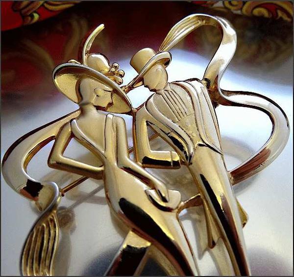 1970s Vintage Art Deco Lady n Man Big Gold Brooch Signed JONET 