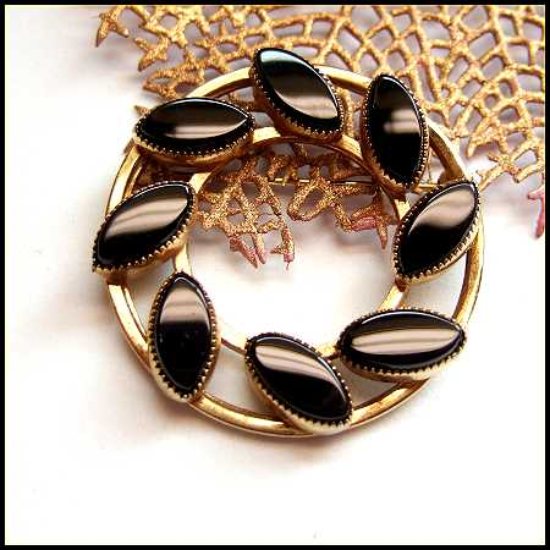 1950s Vintage 12kt GF Gold Black Onyx Circle Brooch Signed Catamore 