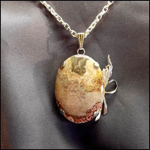 Big Poppy Jasper Agate Vintage Pendant Necklace