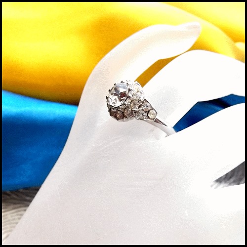 1950s Vintage Diamondesque Engagement Ring Signed Uncas 