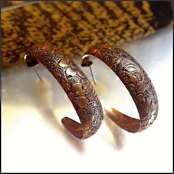 1970s Vintage Copper Hoop Earrings Patina Embossed Flowers