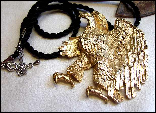 1970s Vintage Big Gold Eagle Necklace Diamond Etched Pendant
