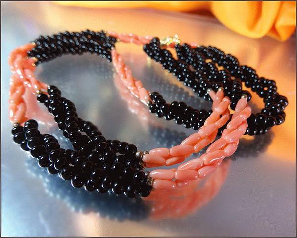 Pink n Black Coral Torsade Necklace 1960s Vintage Jewelry