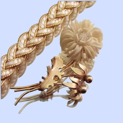 Signed Giovanni Carved Pre-Ban 14kt GP Gold Flower Vintage Pin