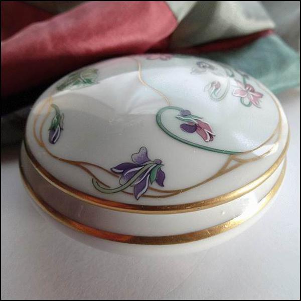 Signed Castel Limoge 22kt Gold Orchid Vintage Trinket Jewelry Box