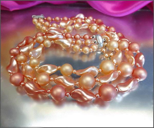 1960s Vintage Pearl Necklace Pink Satin Torsade