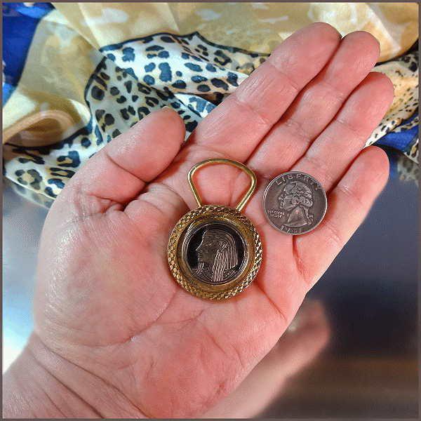 1970s Vintage Key Ring Gold King Tut Egyptian Revival 