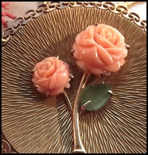 1960s Carved Roses Pink Coral & Jade Vintage Necklace 14kg GF Gold Pendant