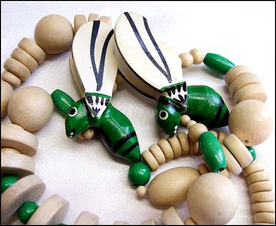 1970s Vintage Wood Bead Necklace Unique Carved Bumblebees
