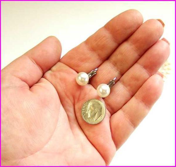 1960s Vintage Cultured Pearl Earrings 10mm Studs Signed Richelieu 