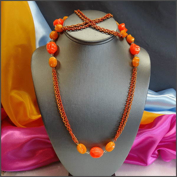 1960s Wild Orange Chains Lucite Retro Vintage Necklace