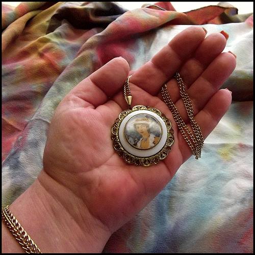 1950s German Victorian Lady Cameo Milk Glass Vintage Pendant Necklace