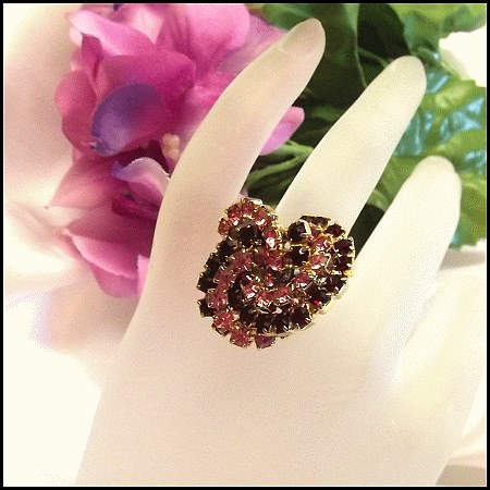 Cocktail Ring Pink n Red Rhinestones 1960s Vintage Jewelry SZ 6-8
