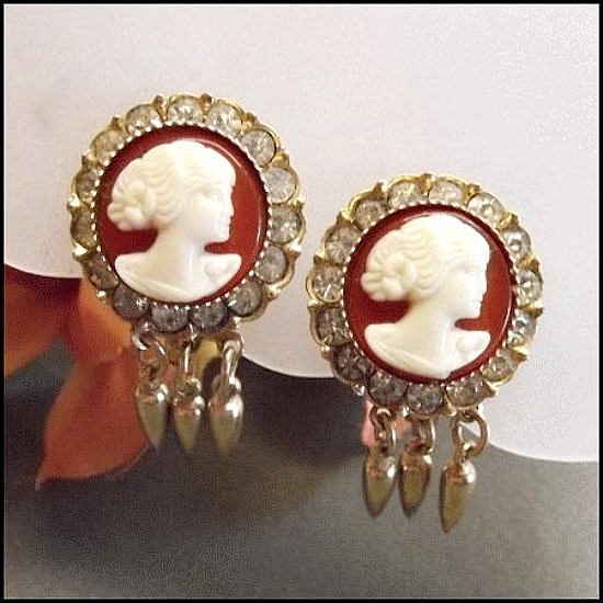 1950s Florenza Carnelian Glass Vintage Cameo Earrings