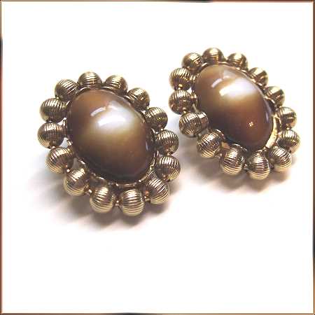 1940s Italian Venetian or Czech Caramel Glass Vintage Earrings