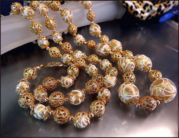 1950s RARE Italian Wedding Cake Necklace w Gold Beads