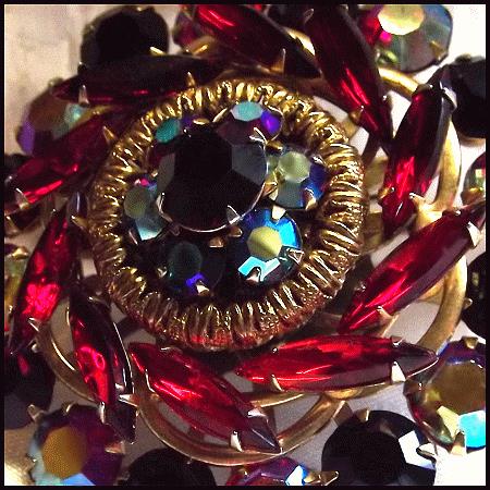 1950s Big Ruby Red Crystal Juliana Vintage Brooch