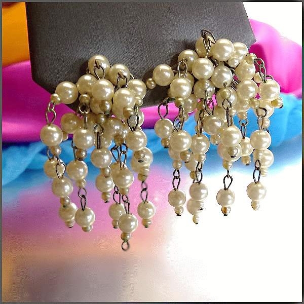 1950s Vintage Pearl Clip Earrings Chandelier Dangles