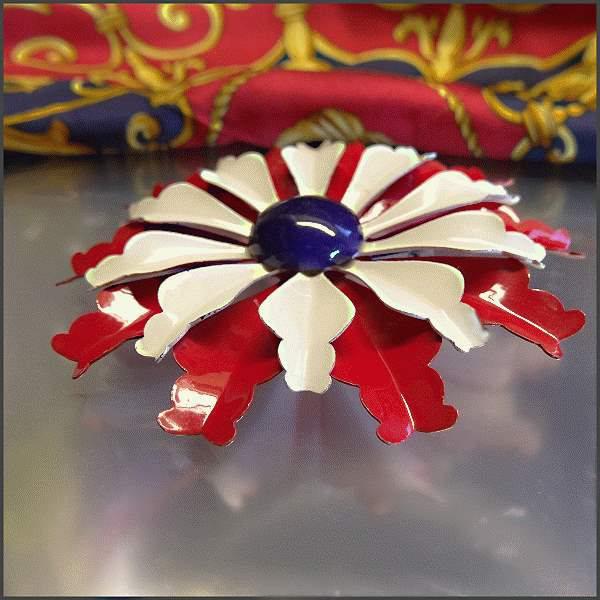 1960s American Big Patriotic Flower Vintage Copper Brooch