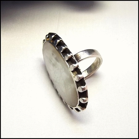 1970s Vintage Big Mother of Pearl Ring 925 Sterling Silver 