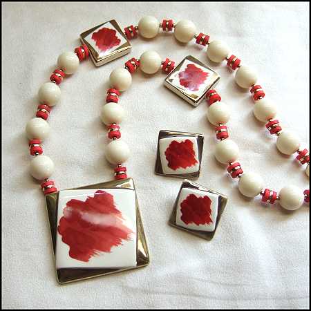 1980s Retro Vintage Necklace w Earrings Red White Gold Porcelain 