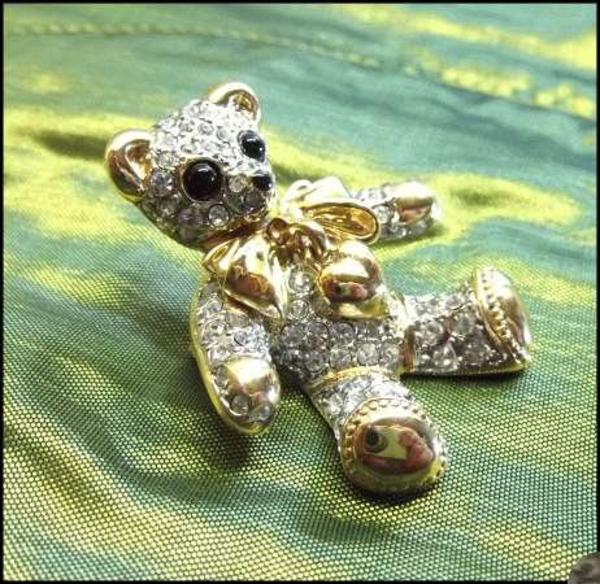 Swarovksi Crystal Gold Teddy Bear Pin