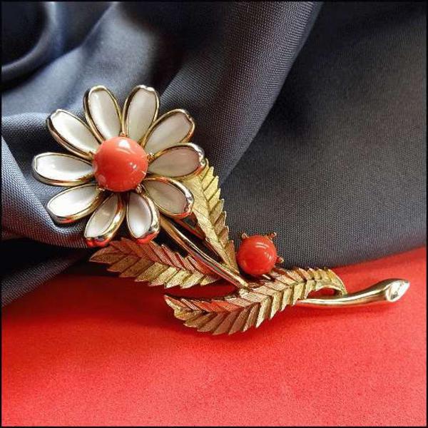 1960s Signed TRIFARI Brooch Gold Orange White Daisy Pin