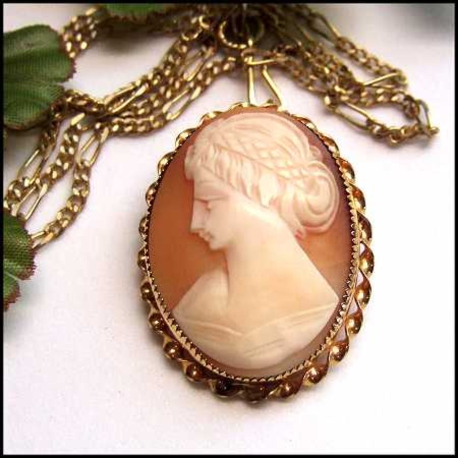 1920s 12kt Gold Antique Left Facing Cameo Brooch or Pendant Carved Sardonyx