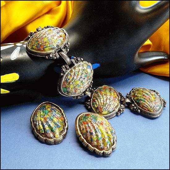 1950s SELRO Tutti Frutti Confetti Lucite Vintage Bracelet w Earrings Set