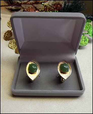 1950s Etched Gold Jadeite Vintage Cufflinks